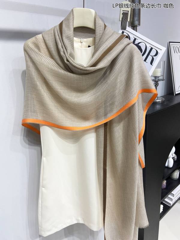 Loro Piana Scarf LPC00053